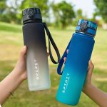 Gourde dégradée, accessoire essentiel pour les sportifs