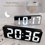 Design élégant d'horloge LED pour intérieur