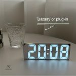 Horloge digitale avec alarme et indicateur de température