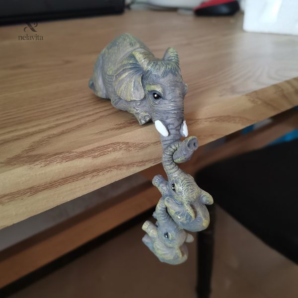 Éléphants suspendus, une touche d'amusement pour la maison