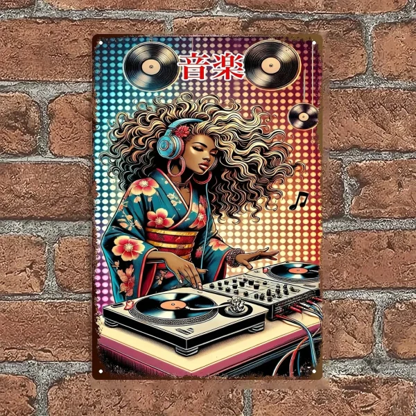 affiche-metal-dj-afro-japonaise-en-kimono-deco-murale-vin-13eo6q-1 Affiche métal DJ Afro-Japonaise en kimono pour déco murale vintage