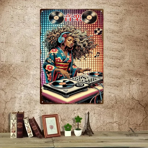 Déco murale vintage avec thème DJ et influence afro-japonaise