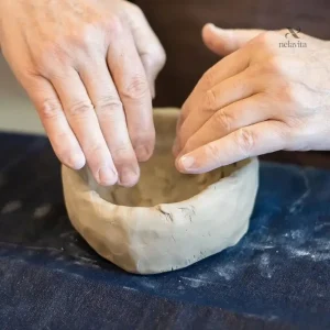 Pâte à modeler idéale pour la poterie et la sculpture