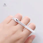 Baguier réglable pour mesurer la taille de bague idéale