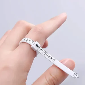 Accessoire pratique pour choisir la taille de bague parfaite