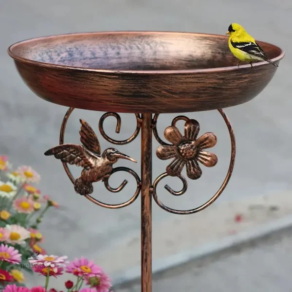 Abreuvoir décoratif sur pied pour oiseaux et faune