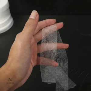 Idéale pour ourlets, bande thermocollante blanche