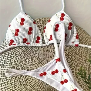 Bas de Bikini Femme à Imprimé Cerises – Taille Basse Froncée, Style Fruité et Sexy pour l’Été