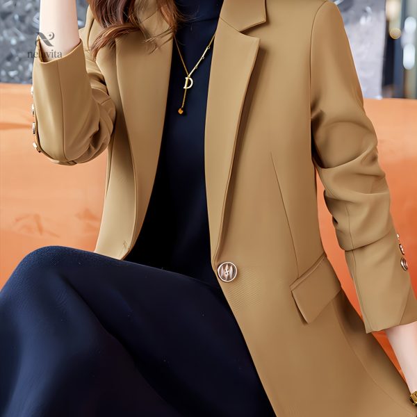 Blazer féminin en tissu de qualité, se porte facilement
