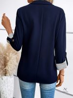 Veste chic pour femme avec fermeture à bouton et rayures