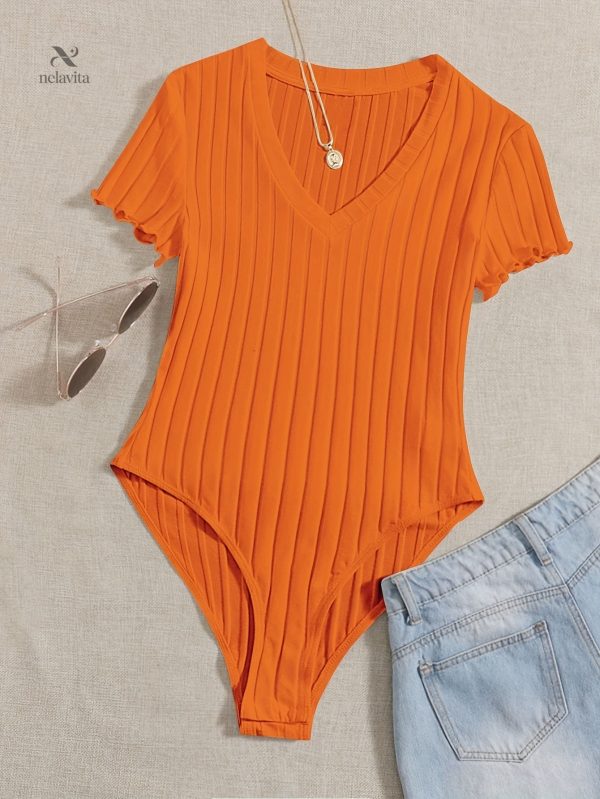 body-cotele-elegant-ajuste-1 Body côtelé élégant et ajusté, style moderne