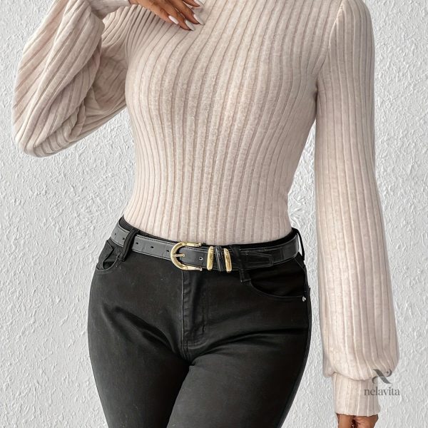 Style moderne avec ce body femme à manches longues