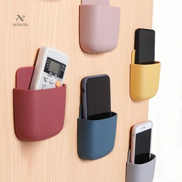 Support mural pratique pour organiser télécommandes et téléphones
