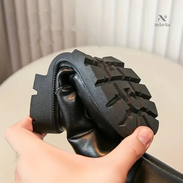 Bottes noires avec détail nœud pour l'hiver