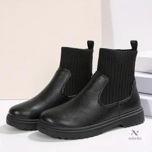 Bottines noires garçon sans lacets, style mocassins élastiques