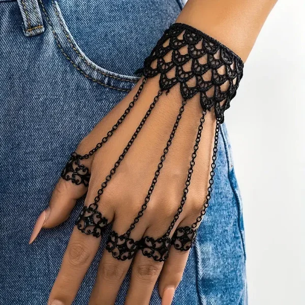 Accessoire gothique en dentelle avec chaînes pour femme