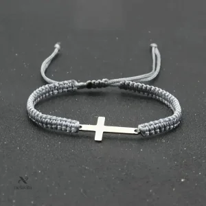 Bracelet homme croix en corde rouge tressée – Bijou religieux ajustable tendance