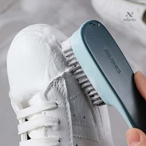 Brosse à chaussures à long manche avec poils doux