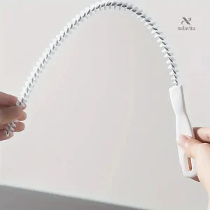 Brosse flexible pour un nettoyage efficace des drains