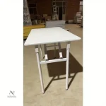 Surface de travail moderne, design épuré et fonctionnel