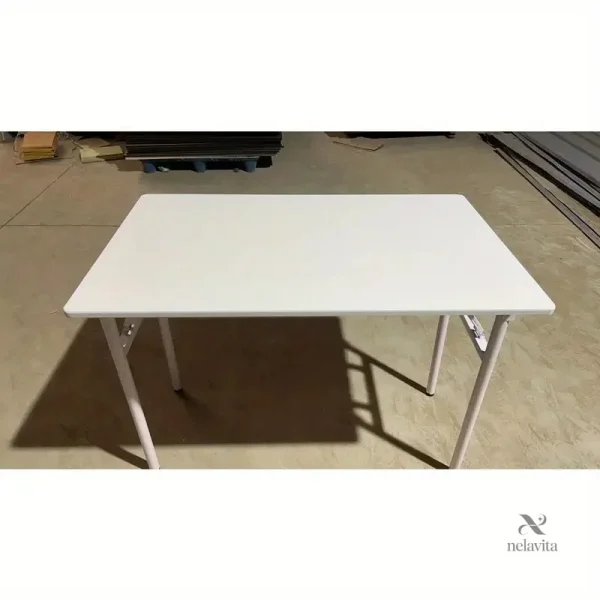 Mobilier de travail moderne, pratique et élégant
