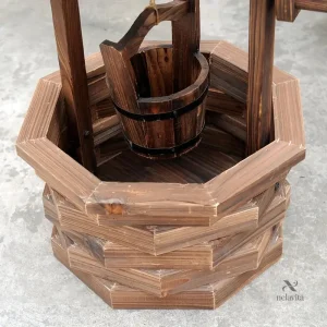 Accessoire extérieur en bois massif pour embellir votre jardin