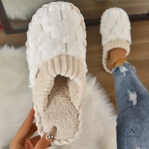 Chaussons en fausse fourrure bicolore - Confort moelleux à enfiler
