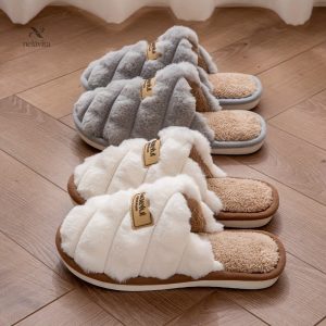 Chaussons Femme à carreaux - Doublure en fausse fourrure et semelle antidérapante