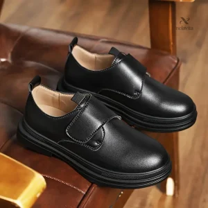 Chaussures noires à scratch pour occasions formelles