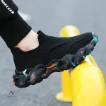 Mocassins noires sans lacets, design moderne