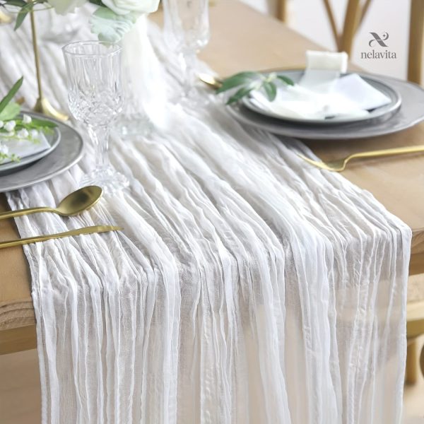 Décoration de table en gaze froissée
