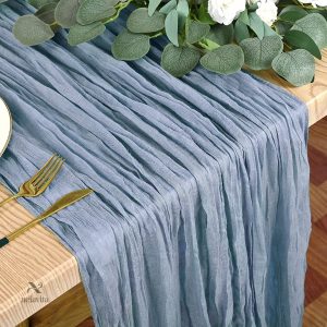 Chemin de table élégant en tissu léger