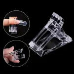 Clip transparent pour un maintien optimal des ongles