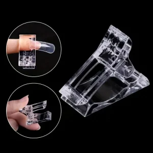 Clip transparent pour un maintien optimal des ongles