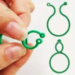 Clips robustes pour maintenir tiges et tuteurs stables