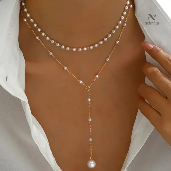 Accessoire doré raffiné pour une cérémonie nuptiale