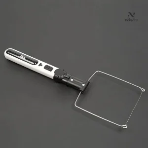 Couteau de précision pour travaux de mousse