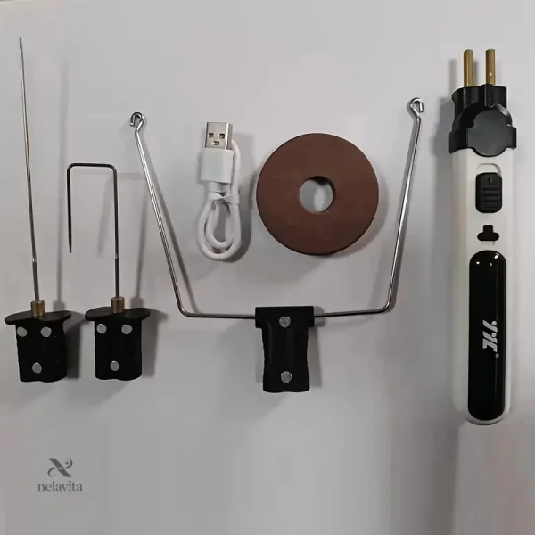 Outil de découpe léger pour mousse souple