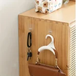 Cintre pratique pour un dressing organisé et stylé