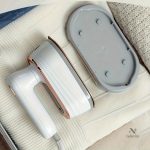 Défroisseur vapeur pratique avec puissance de 1200W