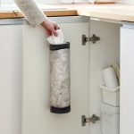 Rangement pratique de sacs plastiques en cuisine