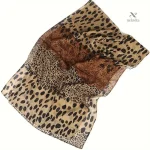 Écharpe tendance avec motif léopard, style moderne