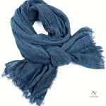 Foulard homme bleu avec bords effilés