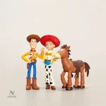 Woody et Buzz de Toy Story, jouets emblématiques