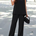 Ensemble féminin tendance : top sans manches et pantalon