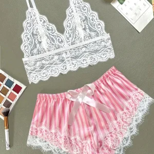 Ensemble Lingerie Femme Satin Rayé et Dentelle – Sous-vêtements et Pyjamas Sexy 2 Pièces Bralette & Short