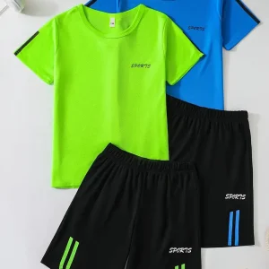 Ensemble sport garçon avec t-shirt respirant et short noir – tenue légère pour activités et loisirs