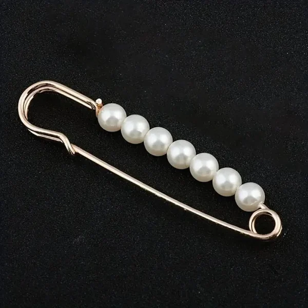 Épingle décorative pour une touche élégante sur vos vêtements