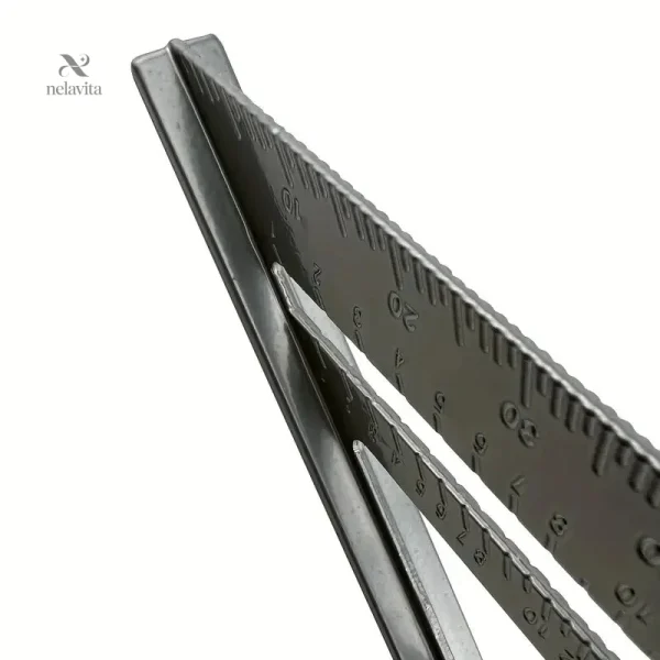 Outil de traçage en aluminium pour travaux de menuiserie