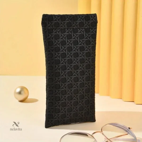 etui-a-lunettes-en-tissu-matelasse-pochette-souple-et-ele-hc506c-1